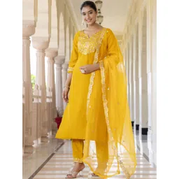 VredeVogel Women Floral Embroidered Regular Kurta with Trousers & With Dupatta-picture-15