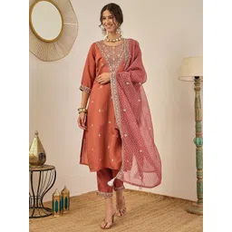 VredeVogel Women Floral Embroidered Regular Sequined Kurta With Trousers & Dupatta-picture-36