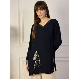 VredeVogel Women Floral Embroidered Thread Work Straight Kurta-picture-30