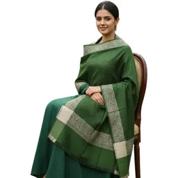 Vrinde Women Abstract Shawl image 3