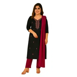 Vrinde Woolen Embroidered Salwar Suit Stole Material-picture-14