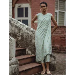 W Green Floral Print Jumpsuit-picture-24