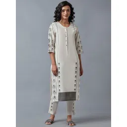 W Women White Floral Printed Kurta-picture-23