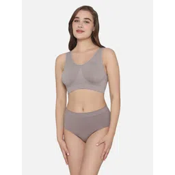 Wacoal Full Coverage Lightly Padded Seamless Slip-On Everyday Bra-image-10