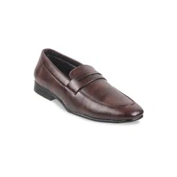 WALKWAY by Metro Men Textured Formal Loafers-picture-14
