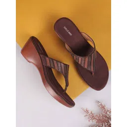 WALKWAY by Metro Striped Platform with-picture-17