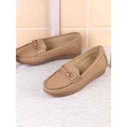 WALKWAY by Metro Women Textured Loafers-picture-22