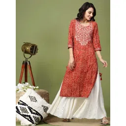 Wawlooks Women Floral Yoke Design Round Neck Kurta-picture-40