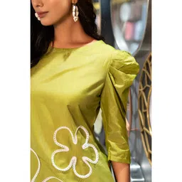 WEAVLLITE Lace Embellished Top With Trousers Co-Ords-picture-33