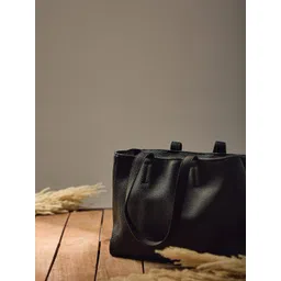 White Lily Women Solid Structured Shoulder Bag-picture-45