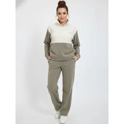 Wineberry Colourblocked Mock Collar Mid-Rise Tracksuits-picture-30