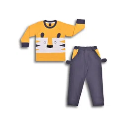 Wish Karo Boys Printed T-shirt with Trousers-picture-21