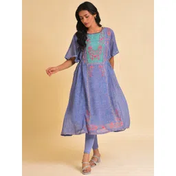 WISHFUL Floral Printed Sequinned A-Line Kurta With Leggings-picture-37