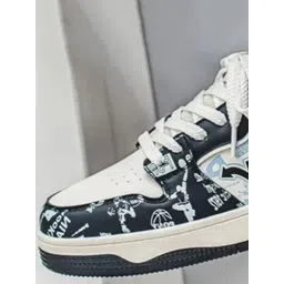 Woakers Men Angry Birds Sneakers image 3