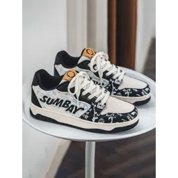 Woakers Men Angry Birds Sneakers image 1