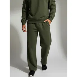 Wod Armour Men Straight-Fit Mid-Rise Track Pants-picture-40