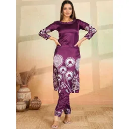 Women Basket Floral Printed Round Neck Straight Kurta With Trousers-picture-25