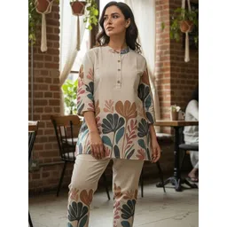 Women Basket Women Floral Printed Regular Pure Cotton Kurti with Trousers-picture-37