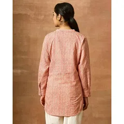 women plus Women Printed Cotton Mandarin Kurti image 4