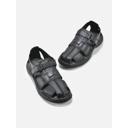 Woodland Men Leather Fisherman Sandals-picture-47