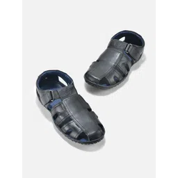 Woodland Men Leather Fisherman Sandals-picture-46