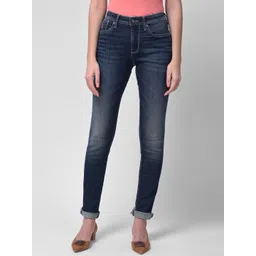 Woodland Women Blue Slim Fit Low Distress Light Fade Stretchable Jeans-picture-24