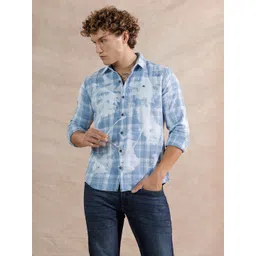 WROGN Comfort Slim Fit Checked Spread Collar Shirt-picture-39