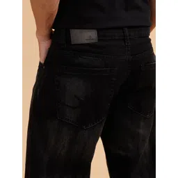 WROGN Men Comfort Relaxed Fit Mid-Rise Low Distress Heavy Fade Jeans image 5