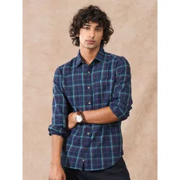 WROGN Men Comfort Slim Fit Checked Casual Shirt-picture-17