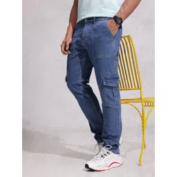 WROGN Men Relaxed Fit Light Fade Stretchable Jeans-picture-16