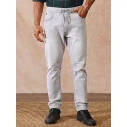 WROGN Men Relaxed Fit Mid-Rise Light Fade Jeans-picture-17