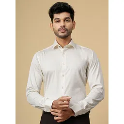 WYRE Men Cutaway Collar Solid Cotton Slim Fit Formal Shirt-picture-14