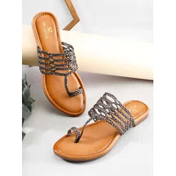xe looks Women Flats Sandal image 1
