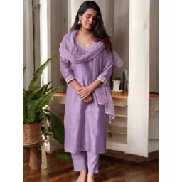 YAMUNE Women Regular Thread Work Pure Silk Kurta with Trousers & With Dupatta-picture-41