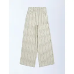 Y&F Kids by Westside Off-White Striped Mid-Rise Cotton-Blend Trousers-picture-32