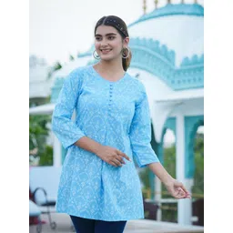 YASH GALLERY Floral Printed Pure Cotton Kurti-picture-19