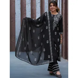 YASH GALLERY Women Ethnic Motifs Embroidered Regular Thread Work Kurta Set-picture-24