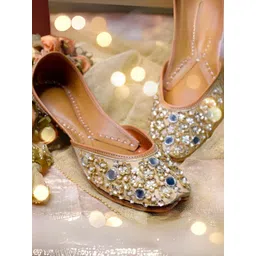 YASSIO Women Ethnic Embellished Mojaris-picture-38