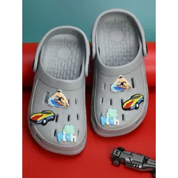 Yellow Bee Boys Solid Self Design Clogs-image-13