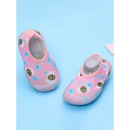 Yellow Bee Infant Girls Pink & Blue Printed Anti-Skid Rubber Booties-picture-34