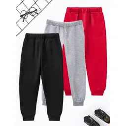 YK Marvel Boys Pack Of 3 Printed Mid-Rise Joggers image 5