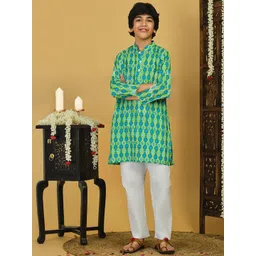 YK X Trampoline Boys Printed Regular Pure Cotton Kurta with Pyjamas-picture-38