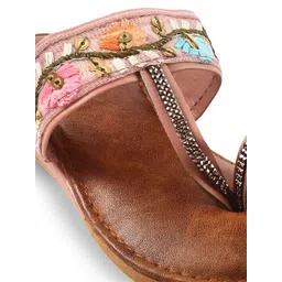 YK Girls Peach Embroidered One Toe Flats image 2
