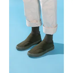 YOHO Men Slip-On Sneakers-picture-18