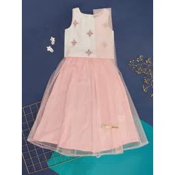 YU by Pantaloons Girls Embroidered Ready To Wear Lehenga & Blouse With Dupatta-picture-41