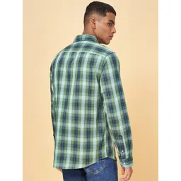 YU by Pantaloons Men Green Slim Fit Tartan Checks Checked Cotton Casual Shirt image 5