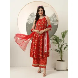 Yufta Floral Printed Pure Cotton Shoulder Straps Kurta With Trousers And Dupatta-picture-16