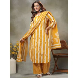 Yufta Women Floral Printed Cotton Kurta with Palazzo & Dupatta-picture-15