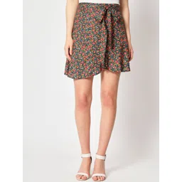 Zastraa Black & Orange-Coloured Floral Printed A-Line Mini Skirt-picture-10
