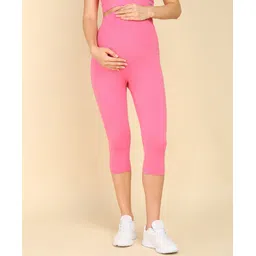 Zelena Ultrastretch Solid Yoga Maternity Capris With Pockets - Pink-picture-35